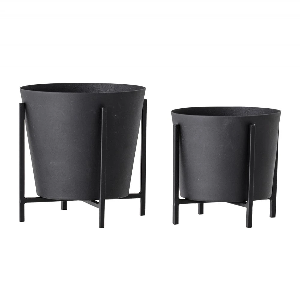 Ilse Black Metal Flowerpot - Set Of 2 3 Ilse Black Metal Flowerpot - Set Of 2