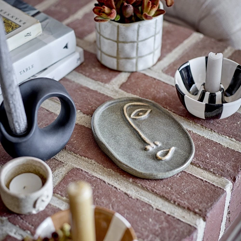 Lavinia Polyresin Candlestick - Black 5 Lavinia Polyresin Candlestick - Black - Image 3