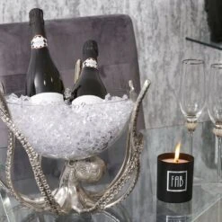 Velvet Rose & Oud Candle -Home Decor Store velvet rose oud candle p549 2310 image